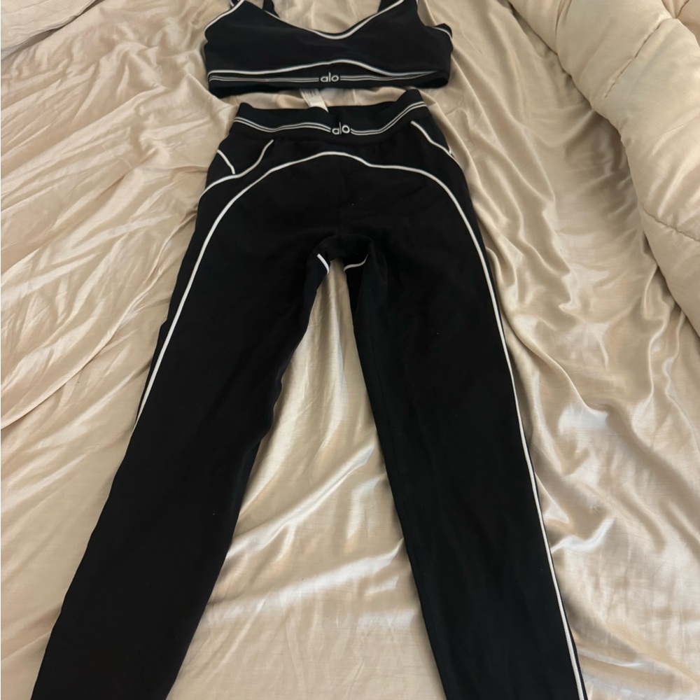 ALO Yoga Black and White Leggings